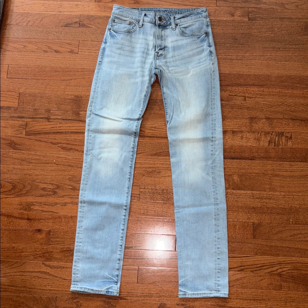 American Eagle Outfitters Men's Faded Blue Slim Straight Jeans Size 30 x 36